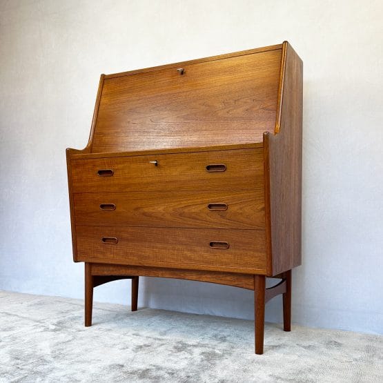 Rare Danish Mid Century Bureau / Secretary by Arne Wahl Iversen for Vinde Møbelfabrik