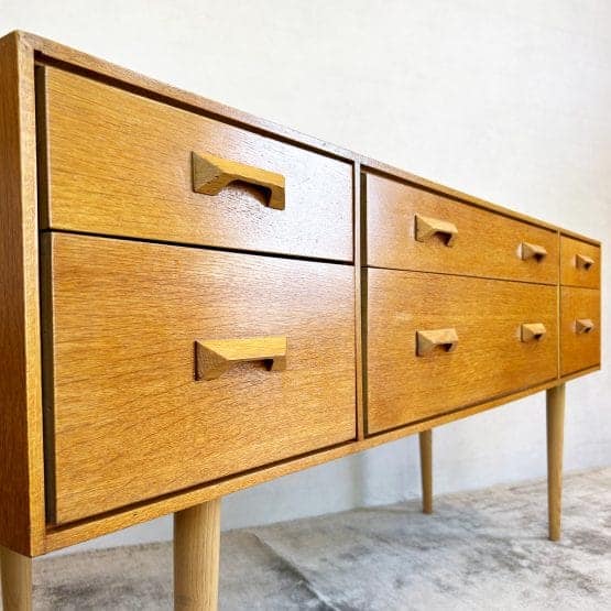 Mid Century Stag Concord Oak Chest of Drawers / Sideboard