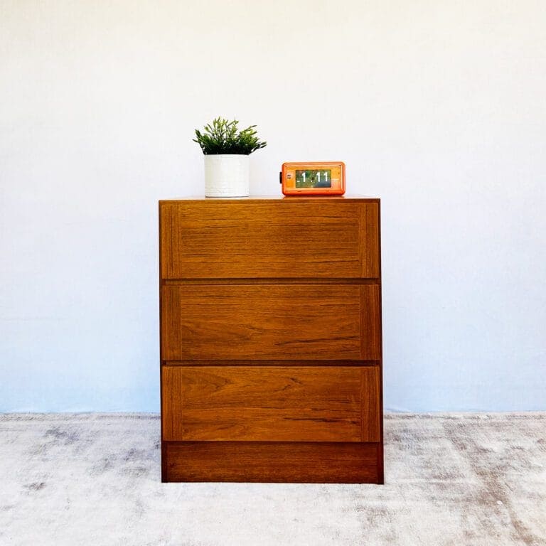 Danish Modern Teak Chest of Drawers by Vinde Møbelfabrik