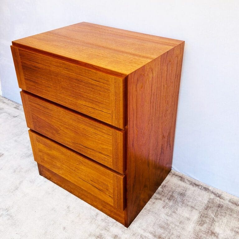 Danish Modern Teak Chest of Drawers by Vinde Møbelfabrik