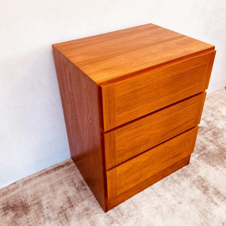 Danish Modern Teak Chest of Drawers by Vinde Møbelfabrik