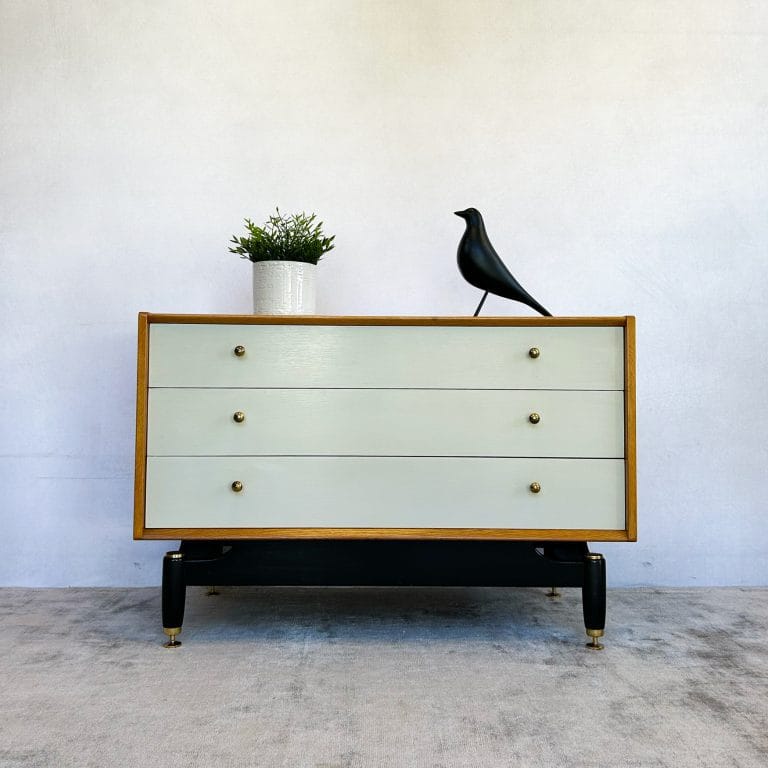 Mid Century E-Gomme G-Plan Oak Chest of 3 Drawers