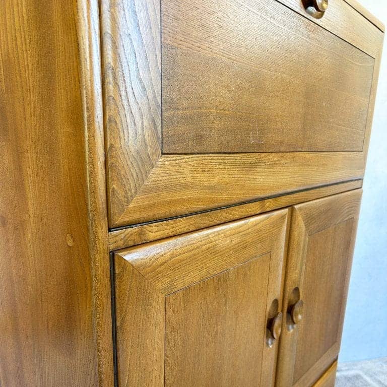 Mid Century Ercol Windsor Elm Drinks Cabinet