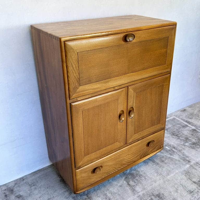Mid Century Ercol Windsor Elm Drinks Cabinet