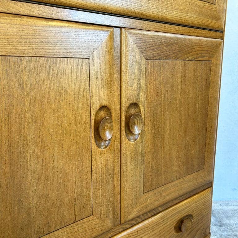Mid Century Ercol Windsor Elm Drinks Cabinet