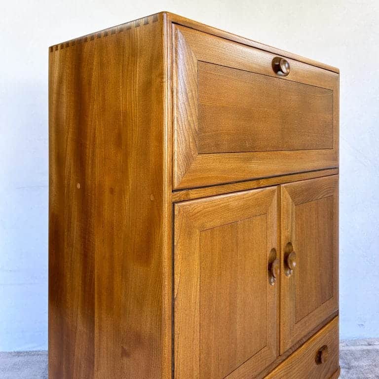 Mid Century Ercol Windsor Elm Drinks Cabinet