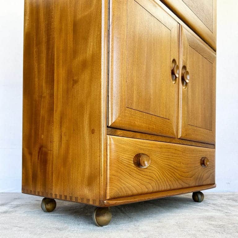 Mid Century Ercol Windsor Elm Drinks Cabinet
