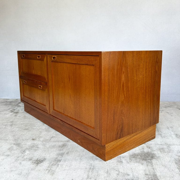 Danish Modern Teak Compact Sideboard / Media Unit