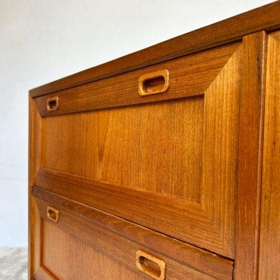 Danish Modern Teak Compact Sideboard / Media Unit