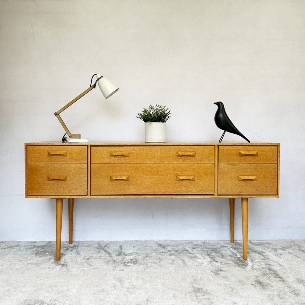 Mid Century Stag Concord Oak Chest of Drawers / Sideboard