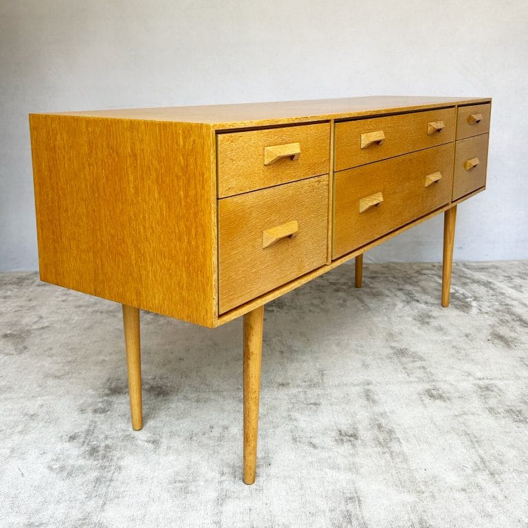 Mid Century Stag Concord Oak Chest of Drawers / Sideboard