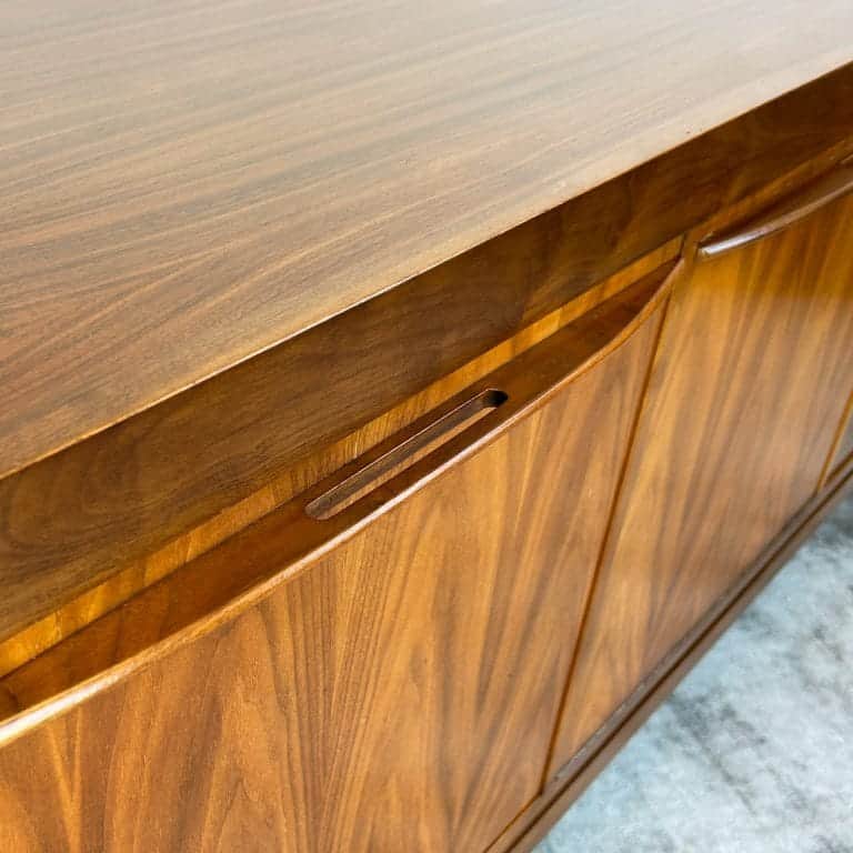 Mid Century 1960s Rosewood Sideboard / Drinks Cabinet
