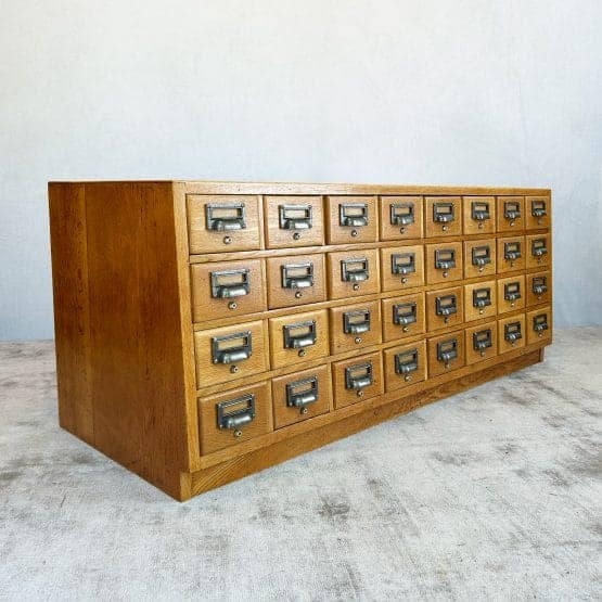 Vintage Oak 3 Draw Chest of Drawers