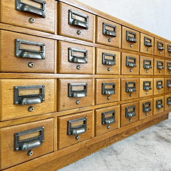 Vintage Oak 3 Draw Chest of Drawers