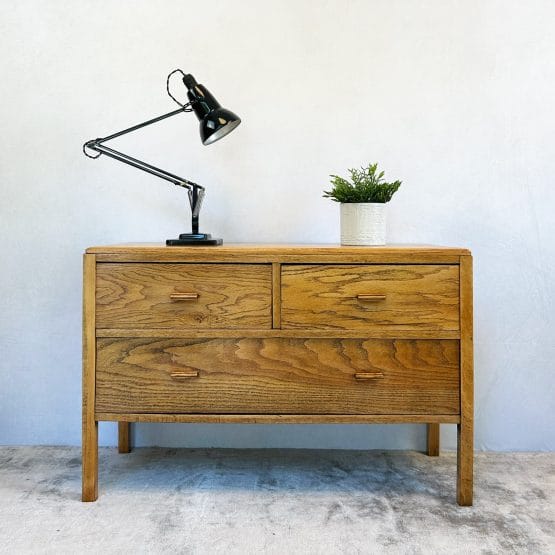Vintage Oak 3 Draw Chest of Drawers