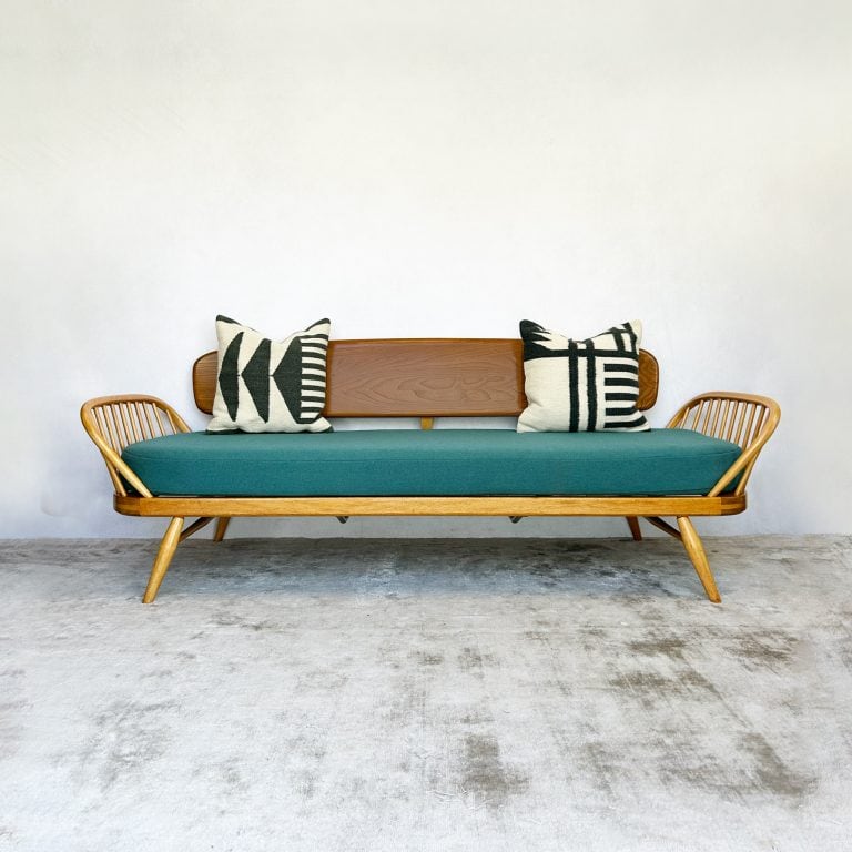 Ercol Day Bed / Studio Couch 'Model 355'