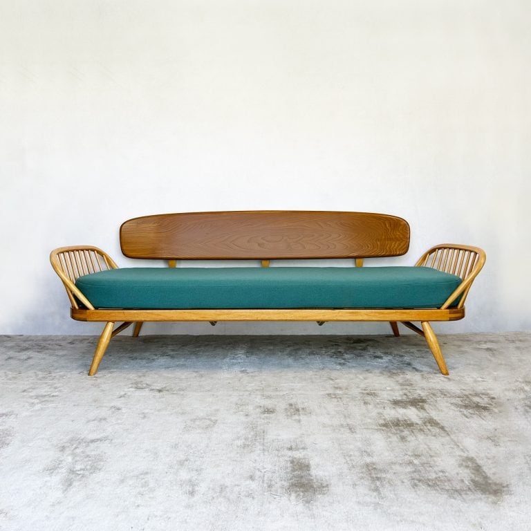 Ercol Day Bed / Studio Couch 'Model 355'