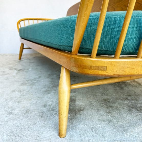 Ercol Day Bed / Studio Couch 'Model 355'