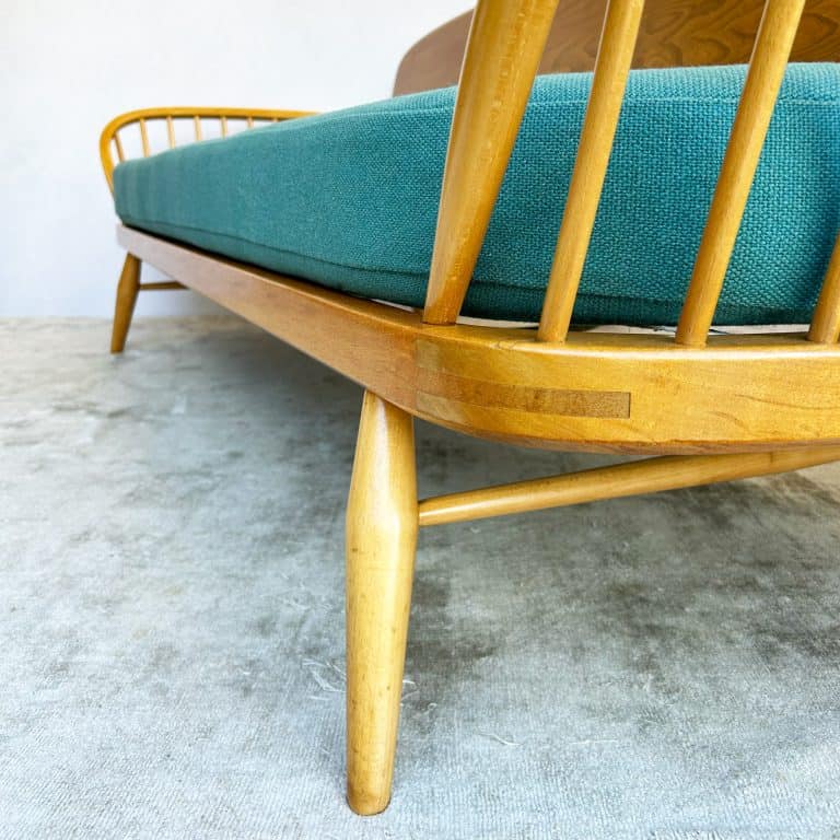 Ercol Day Bed / Studio Couch 'Model 355'