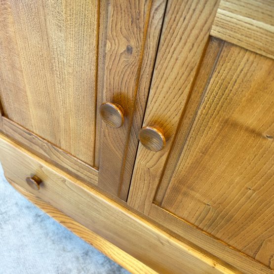 Mid Century Elm 'Model 467' Sideboard By Ercol