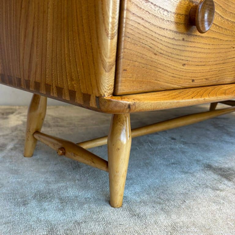 Mid Century Elm 'Model 467' Sideboard By Ercol