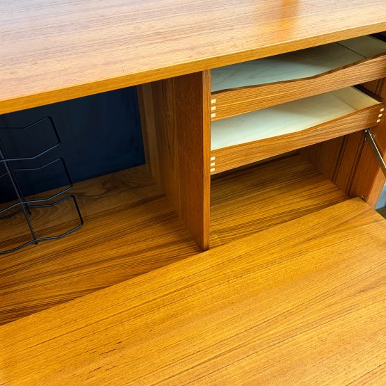 Mid Century ‘Royal System’ Modular wall Unit by Poul Cadovius - 4 Bays