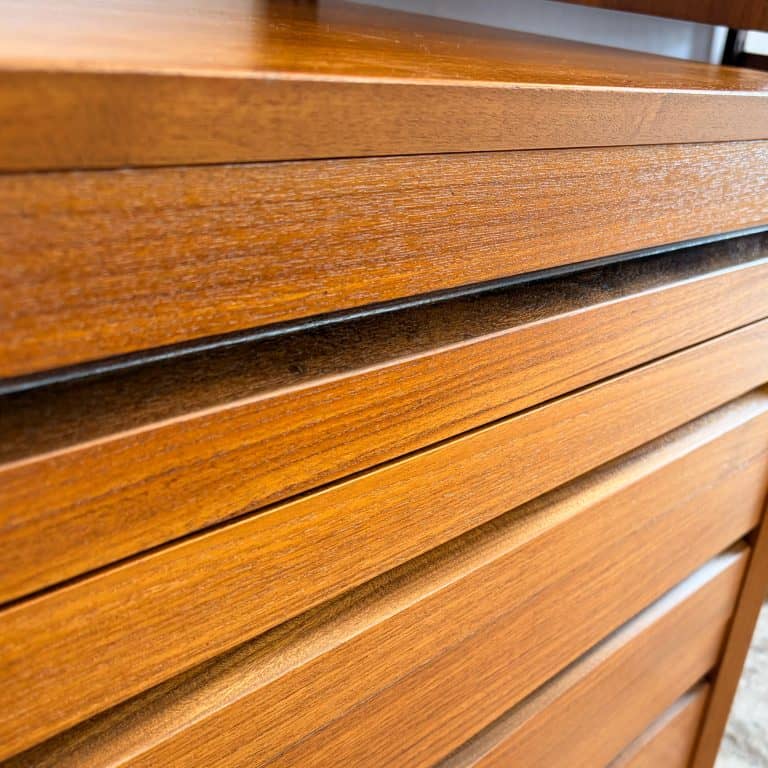 Mid Century ‘Royal System’ Modular wall Unit by Poul Cadovius - 4 Bays