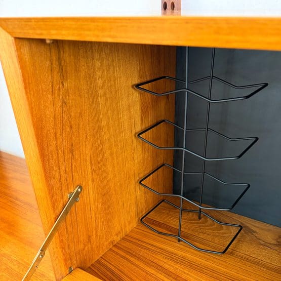 Mid Century ‘Royal System’ Modular wall Unit by Poul Cadovius - 4 Bays